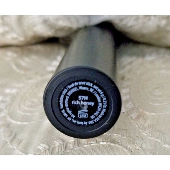 Tarte maneater poreless stick foundation - Picture 8 of 14